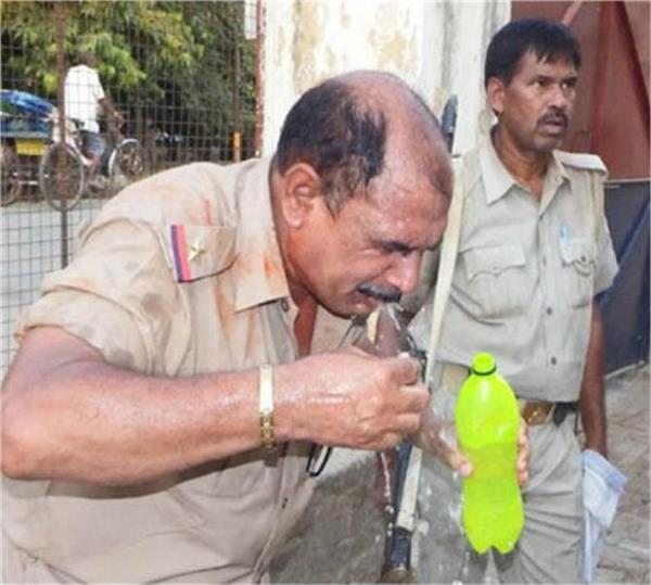 ಜೈಲಿನ ಭದ್ರತಾ ಸಿಬ್ಬಂದಿಗೆ ಮೆಣಸಿನ ಹುಡಿ ಎರಚಿ 6 ಕೈದಿಗಳು ಪರಾರಿ